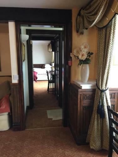 Crown Hotel Cotswold