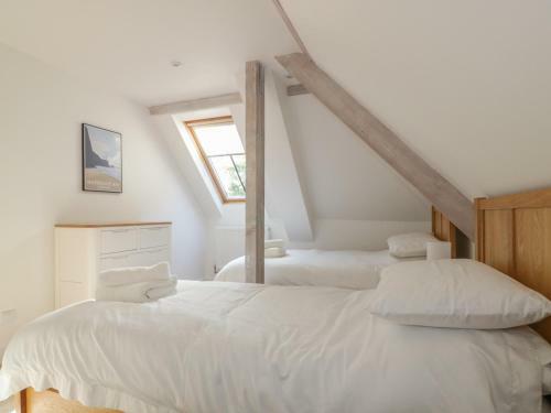 Apartment 4