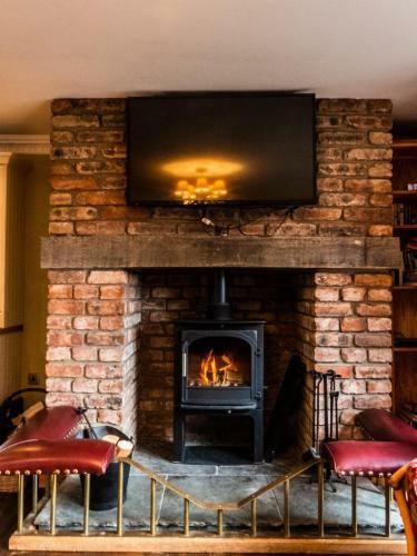 Red Squirrel Lodge