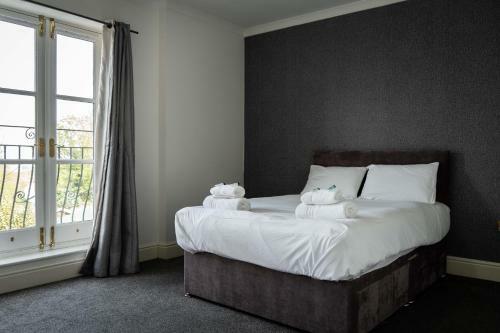 Redbourne Holiday Home
