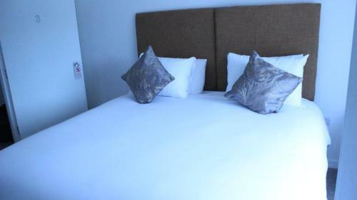 Primrose Hotel