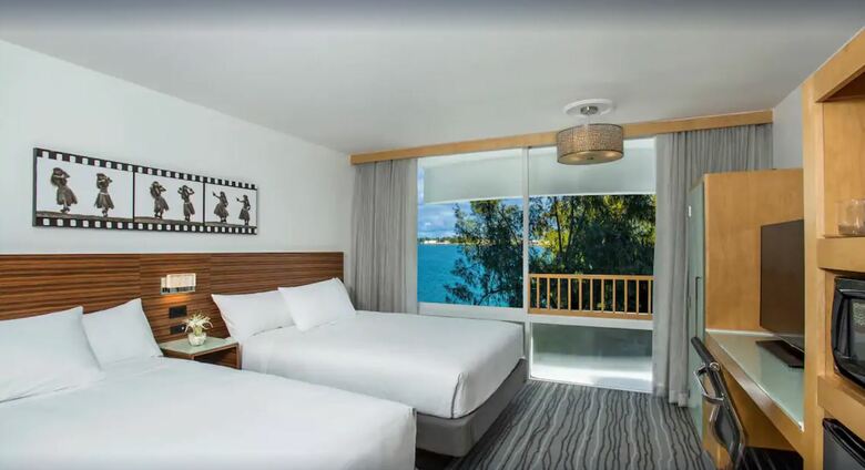 Hotel Naniloa Volcanoes Resort