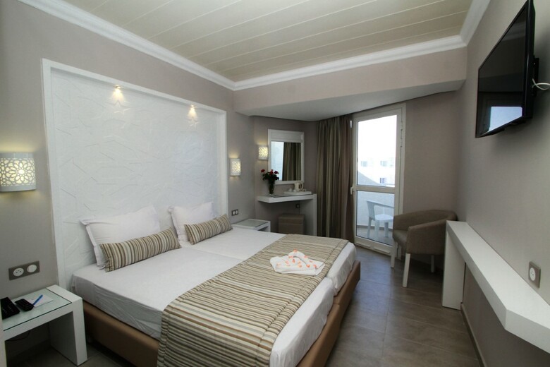 Hotel Sahara Beach