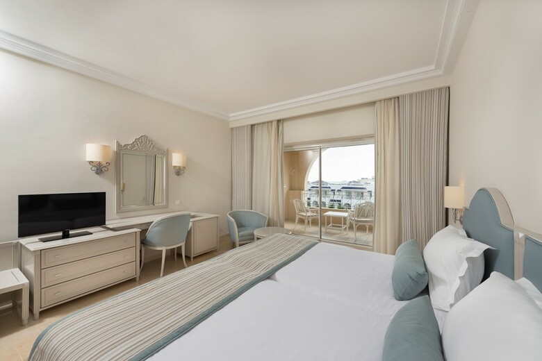 Hotel Iberostar Waves Averroes