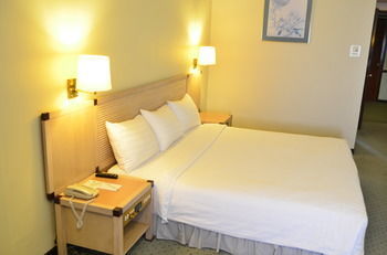Hotel Cambodiana