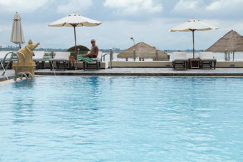 Hotel Cambodiana