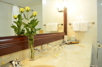 Hotel Cambodiana