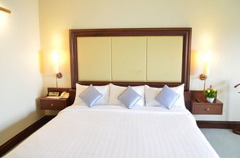 Hotel Cambodiana