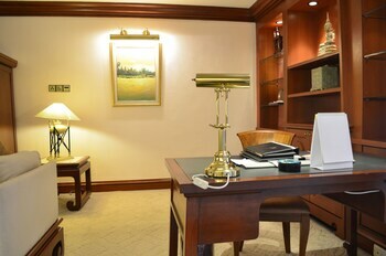 Hotel Cambodiana