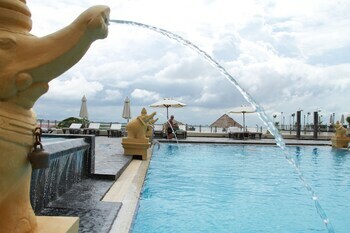 Hotel Cambodiana