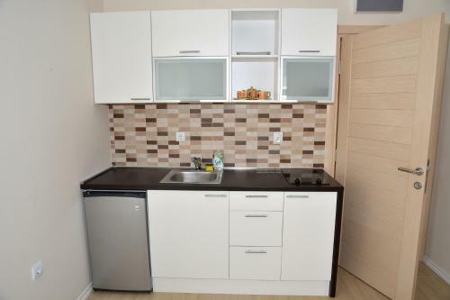 Apartments Mianiko