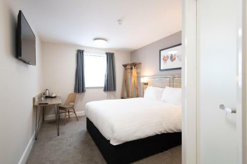 Hotel Paisley Pear, Brackley By Marston's Inns
