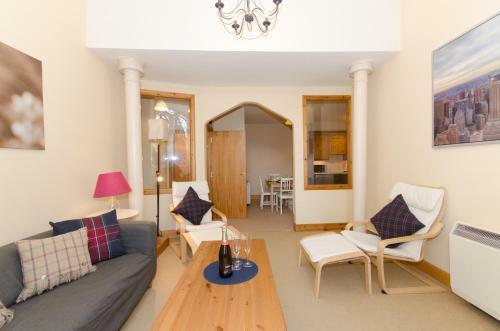 Braemar Apartment