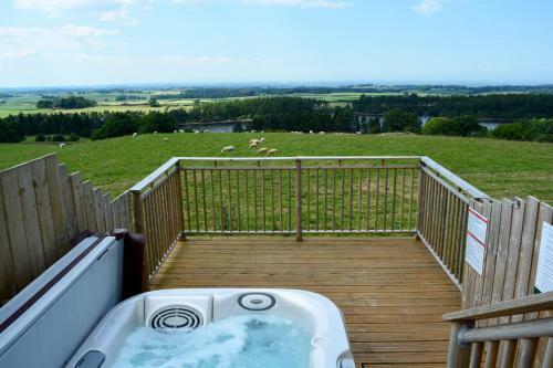 Gill Cottage Hot Tub