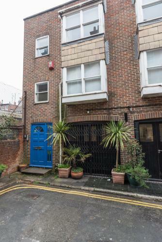 Trafalgar House Apartment Two