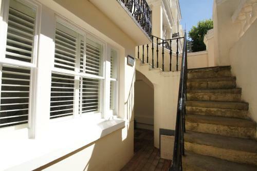 Buckingham Patio Apartment