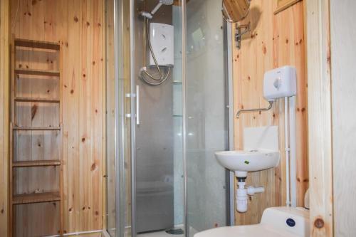 1bd Rustic Cabin The Perfect Weekend Hideaway!