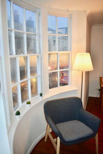 Trendy St James's Street Apartment