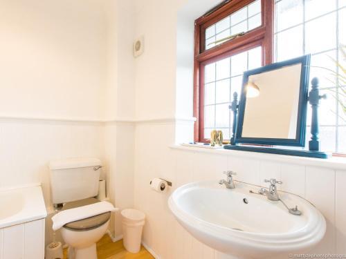 Spacious 5bdr House W/garden In Fabulous Location