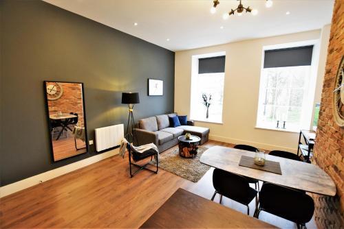 The Hubert - Your Apartment
