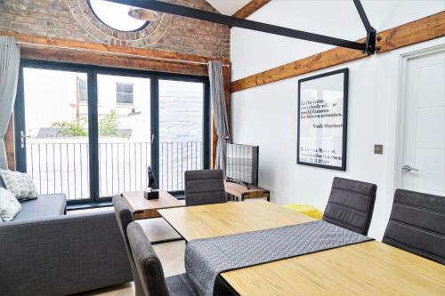 The Loft - Your Apartment