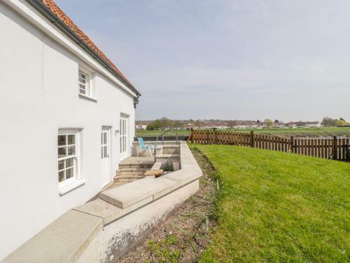 Avonside Cottage