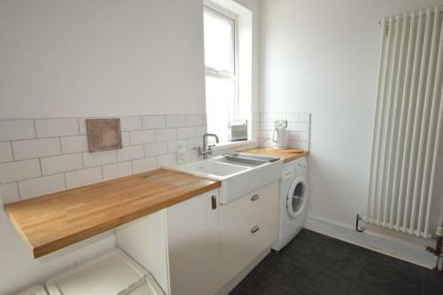 2 Bed Home - Gloucester Road