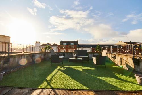 Apartamento Duplex! Penthouse! Private Rooftop! Location!