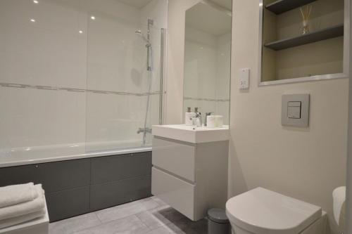 A Brand New Modern 2-bed Apartment In Bedminster