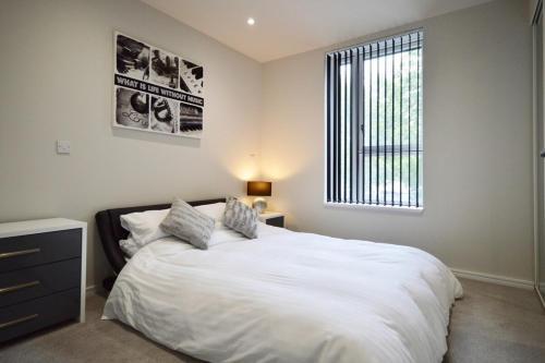 A Brand New Modern 2-bed Apartment In Bedminster