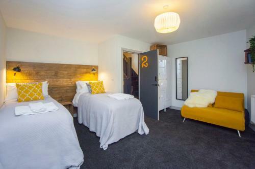 Higgihaus #3a 4 Bed Monday - Friday Whole House