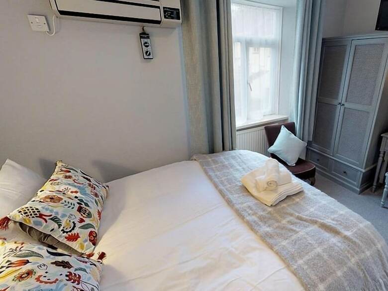 Bed & Breakfast Ranscombe House