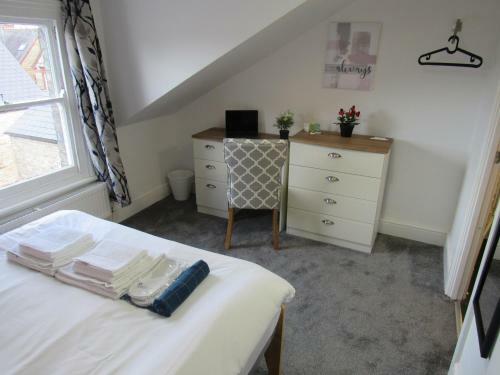 Hostal The Tas Suites - Tas Accommodations