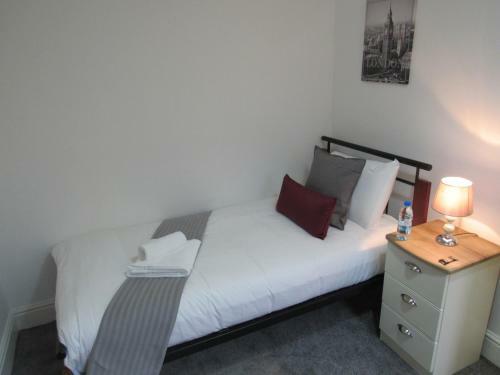 Hostal The Tas Suites - Tas Accommodations