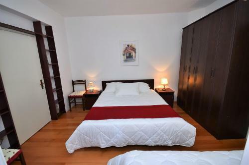 Nikic Apartments