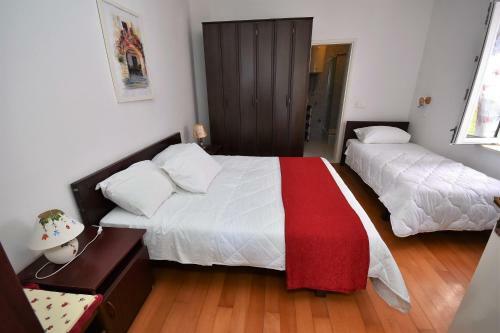 Nikic Apartments