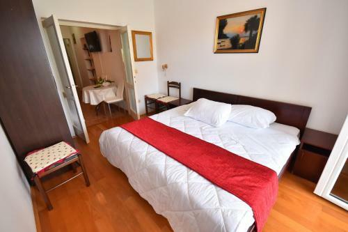 Nikic Apartments