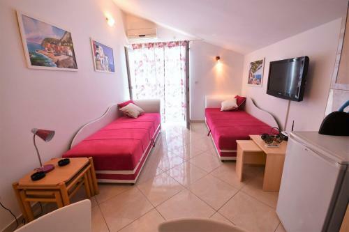 Nikic Apartments