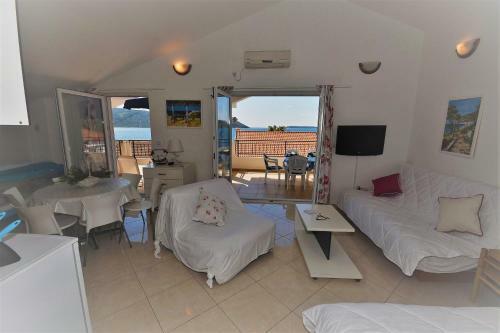 Nikic Apartments