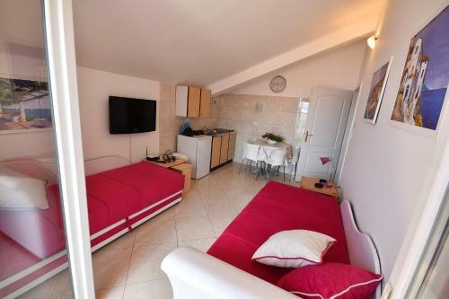 Nikic Apartments