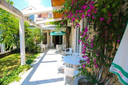 Hostal Guest House Saga