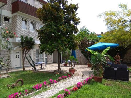 Apartments Laros