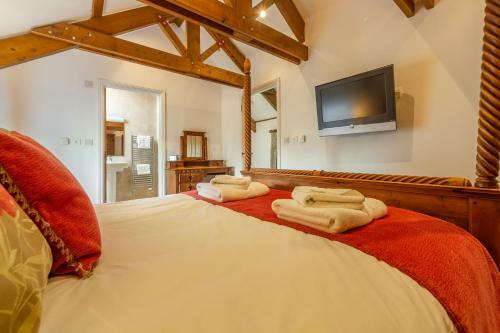 Sunflower Cottage - Gonwin Manor