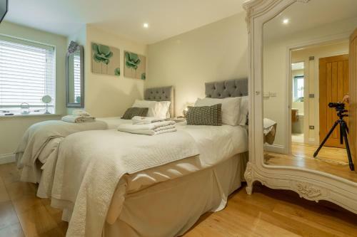 1 Sandy Lane