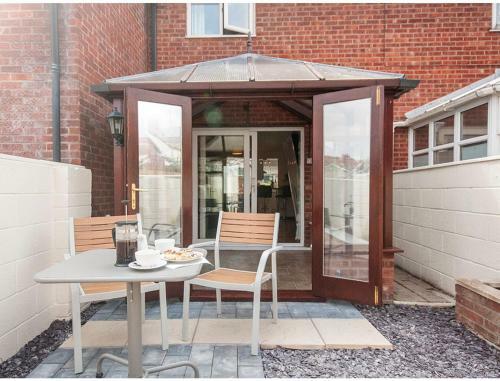 Hostal Modern House Close To Stadiums & Centre W/parking