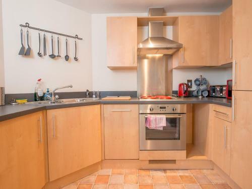 Mega Apartment Next To City Centre And Bay With Parking