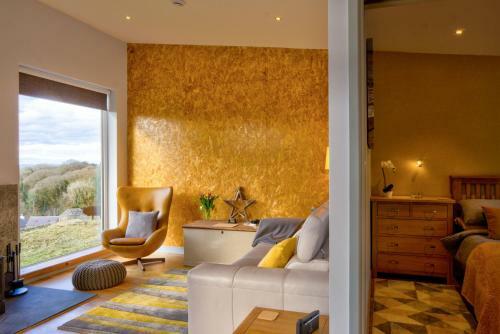 Knowe Lodge