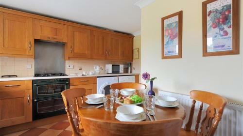 Moonfleet Cottage