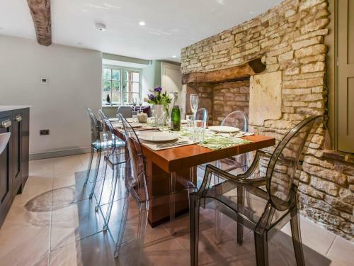 Westerleigh Cottage