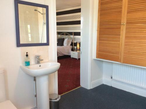 Hotel Carriages